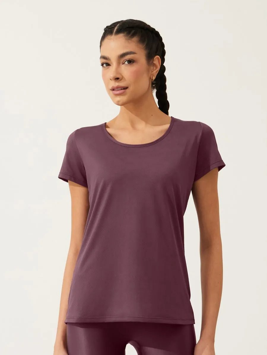 camiseta vinho