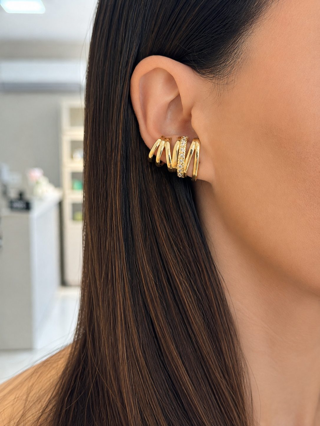 Ear Cuff Entrelaçado Cravejado