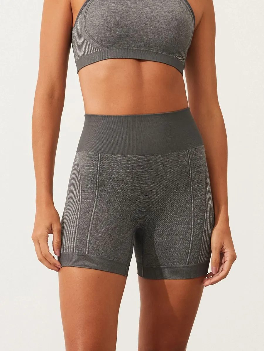 Bermuda Fitness Texturizada Sem Costura Cinza Mescla Medio