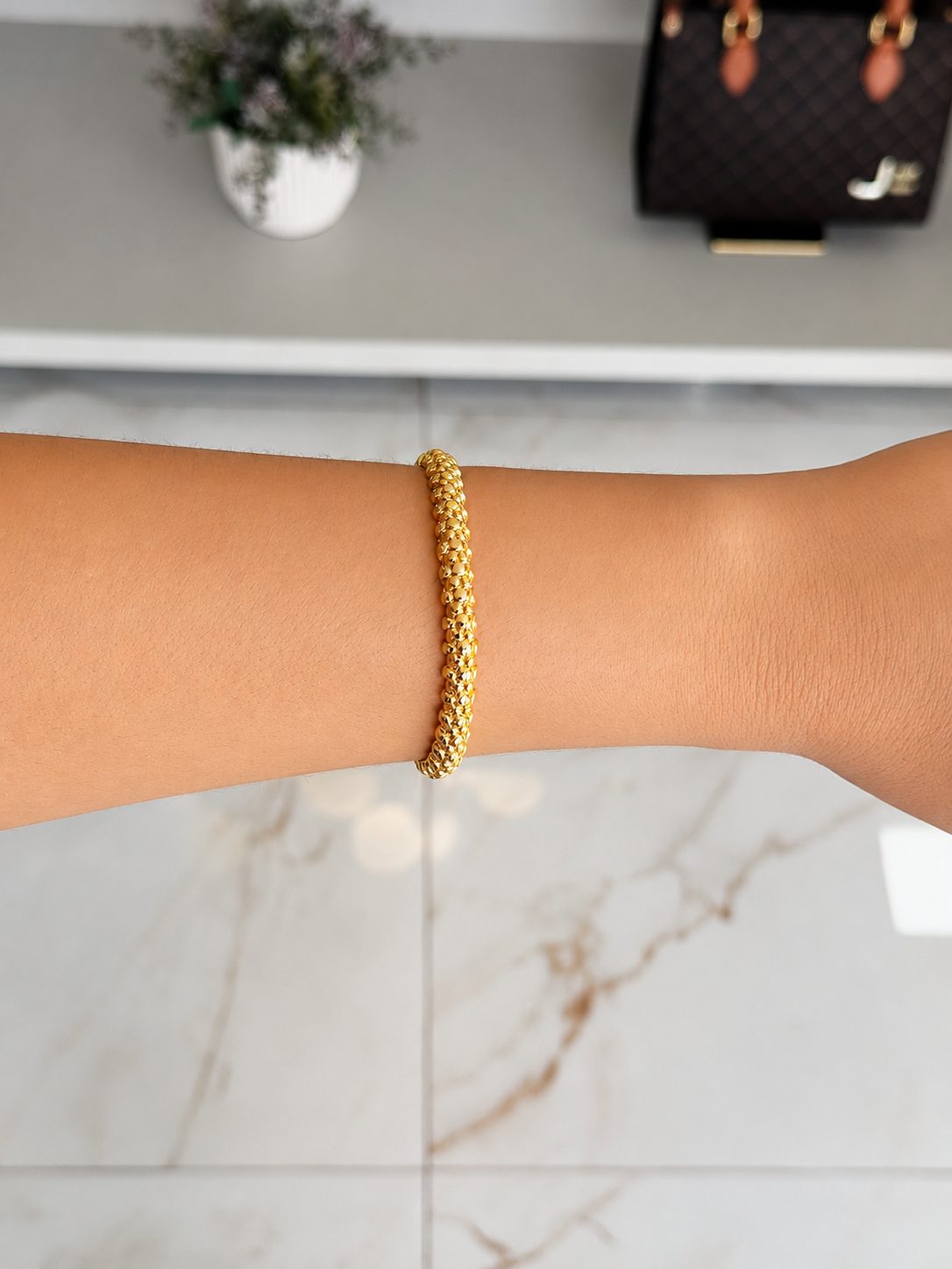 Bracelete Texturizado Banhado a Ouro259,